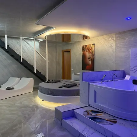 Luxury E 3*