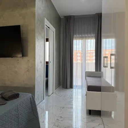 Luxury E Apricena