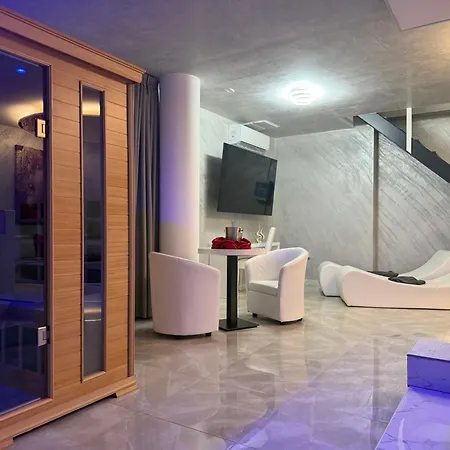 Luxury E 住宿加早餐酒店