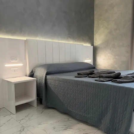 Luxury E 3*